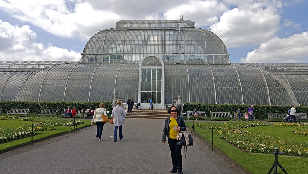 Nella and Palm House